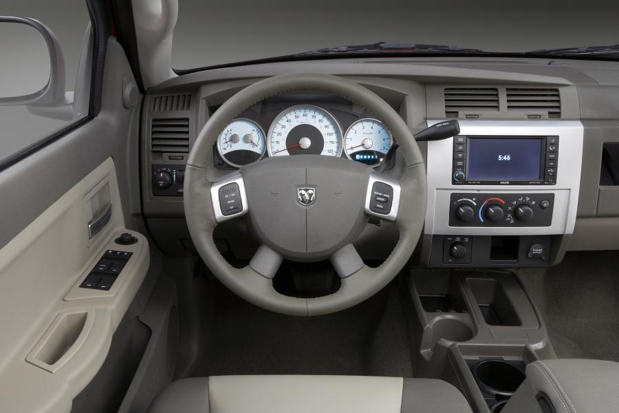  Dodge Dakota 2008 года  (фото 2 из 54)